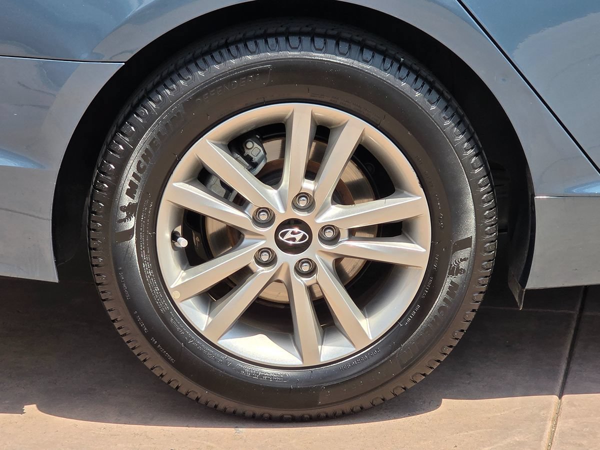 Used 2017 Hyundai Sonata SE FWD image 13
