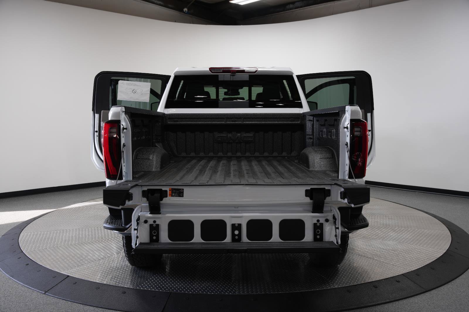 New 2026 GMC Sierra 2500 SLT w/ SLT Premium Package image 13