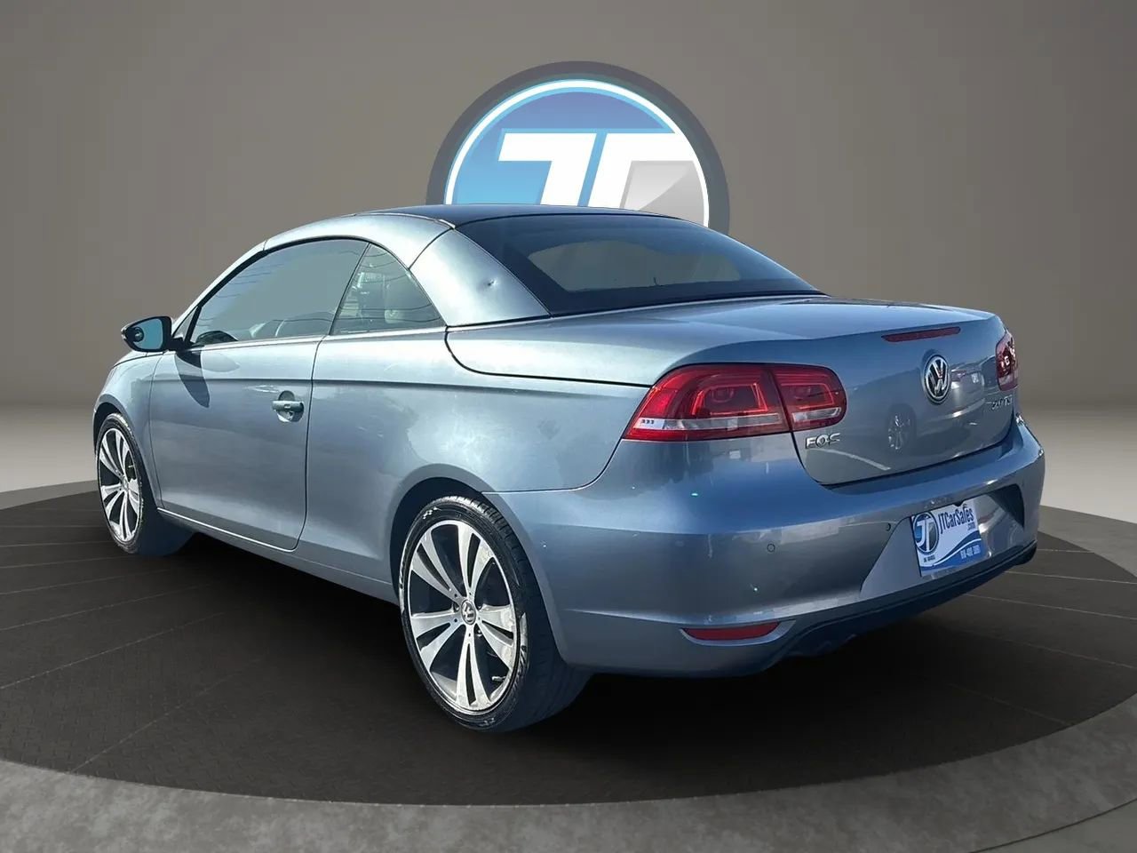 Used 2013 Volkswagen Eos Executive FWD image 14