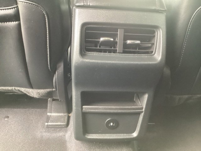 Used 2024 Ford Edge SEL image 31