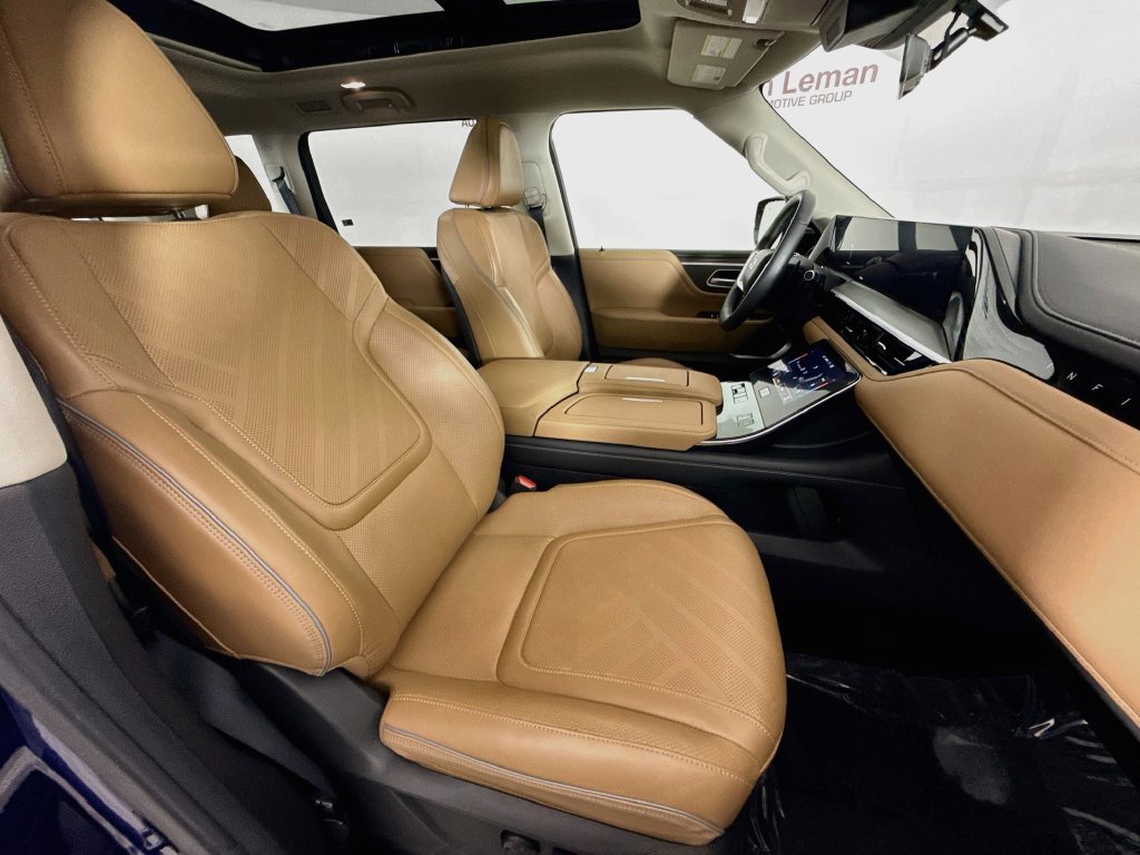 Used 2025 INFINITI QX80 Luxe AWD/4WD image 31