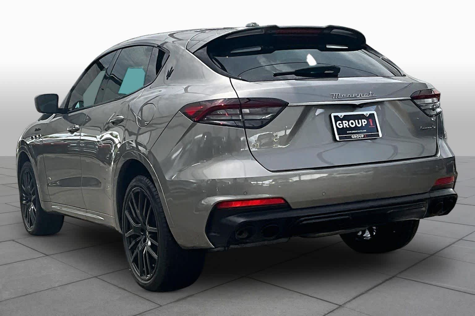 Used 2022 Maserati Levante Modena AWD/4WD image 12