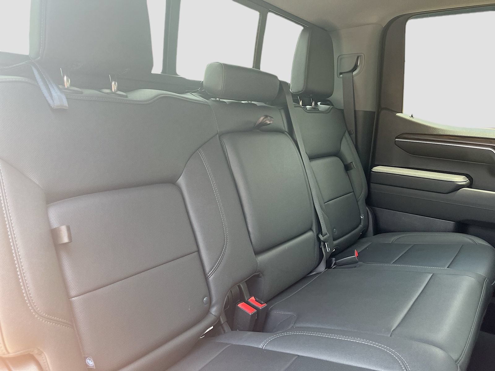 Used 2023 GMC Sierra 1500 SLT w/ SLT Premium Plus Package AWD/4WD image 28