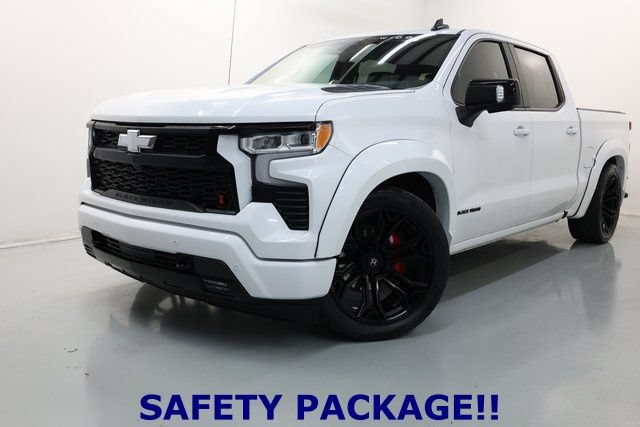Used 2025 Chevrolet Silverado 1500 RST AWD/4WD image 14