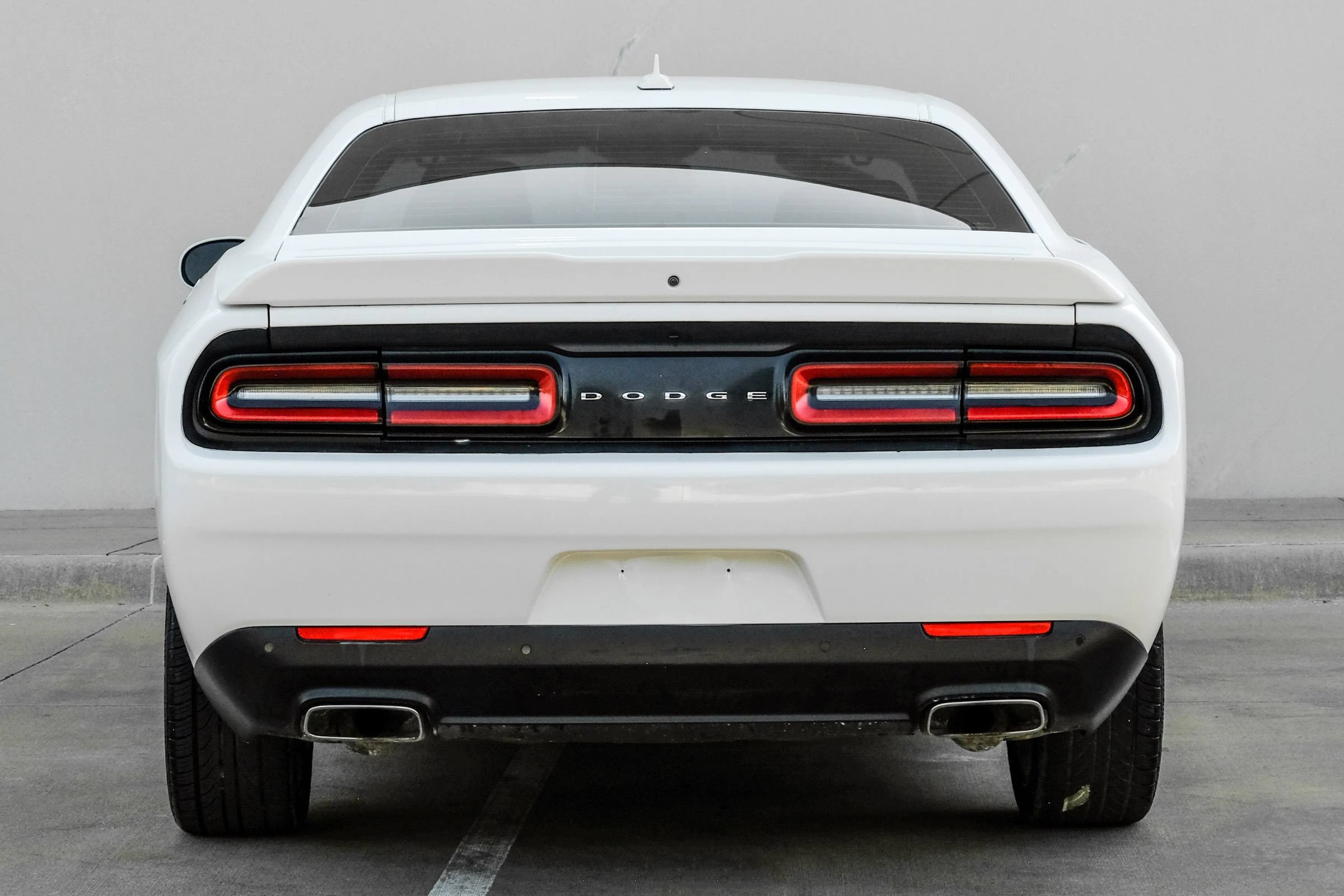 Used 2018 Dodge Challenger SXT Plus RWD image 5