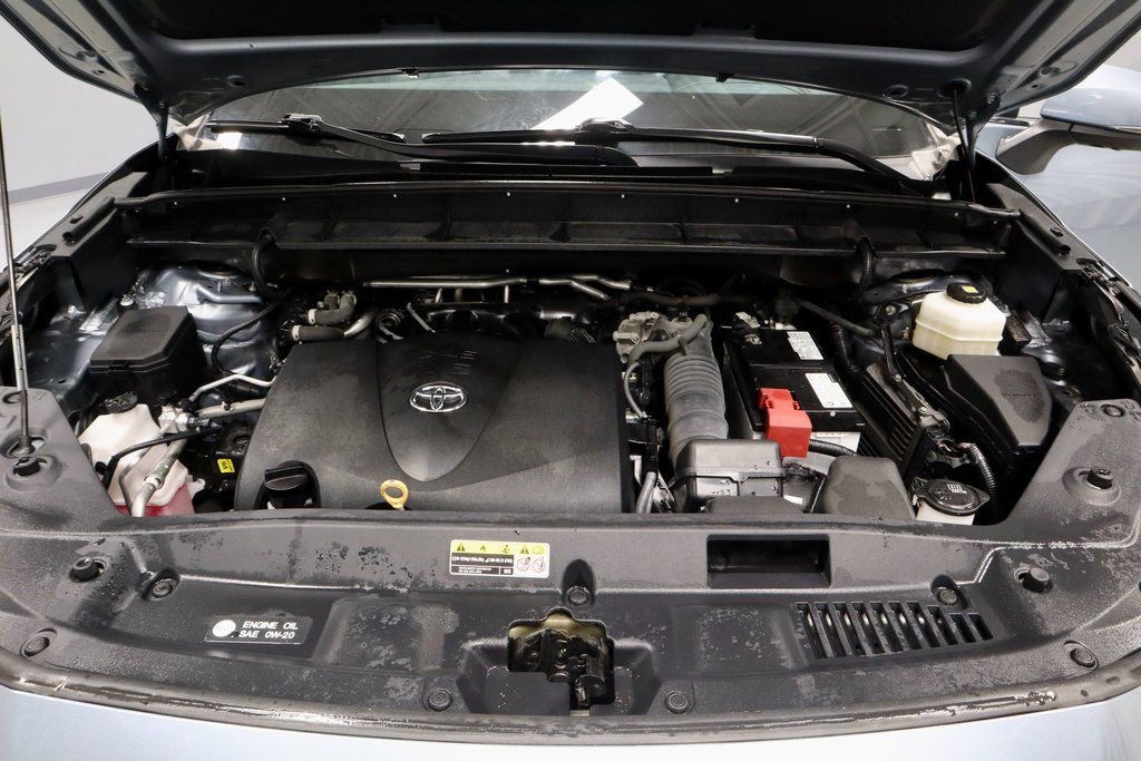 Used 2022 Toyota Highlander Limited image 18