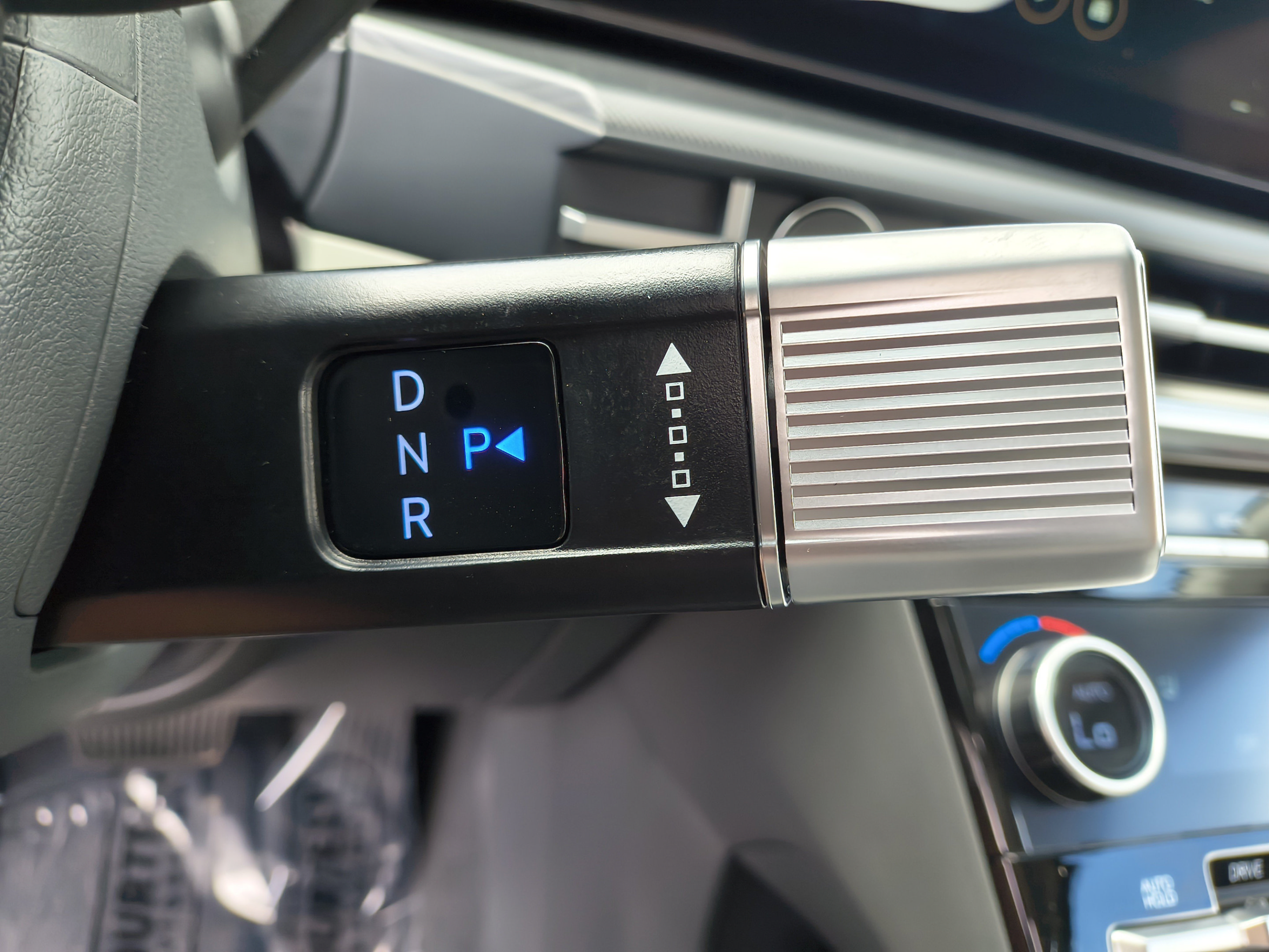 New 2027 Hyundai Santa Fe SEL FWD image 32