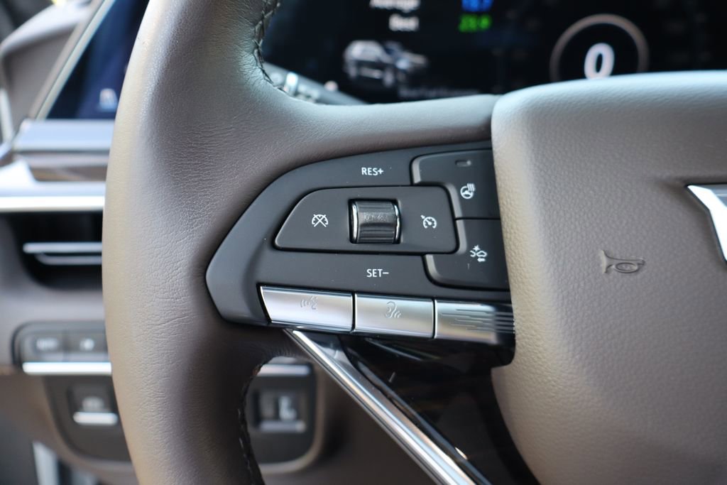 Used 2023 Cadillac Escalade Premium Luxury AWD/4WD image 18