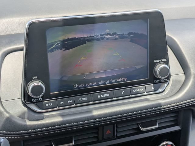 Used 2024 Nissan Rogue SV AWD/4WD image 22