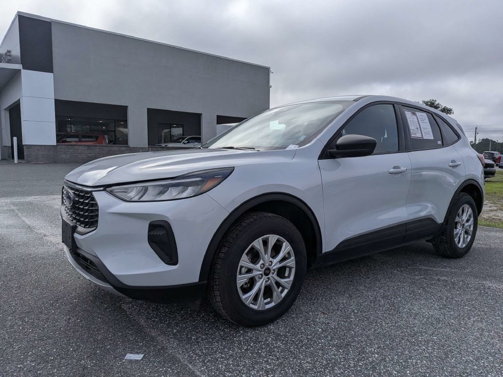 Used 2025 Ford Escape Active AWD/4WD image 6