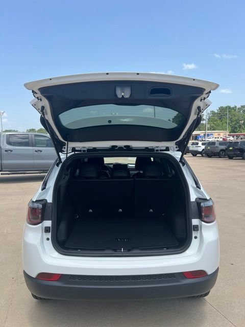 New 2026 Jeep Compass Latitude AWD/4WD image 6