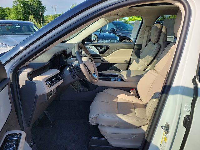 New 2024 Lincoln Aviator Reserve w/ Equipment Group 201A AWD/4WD image 6
