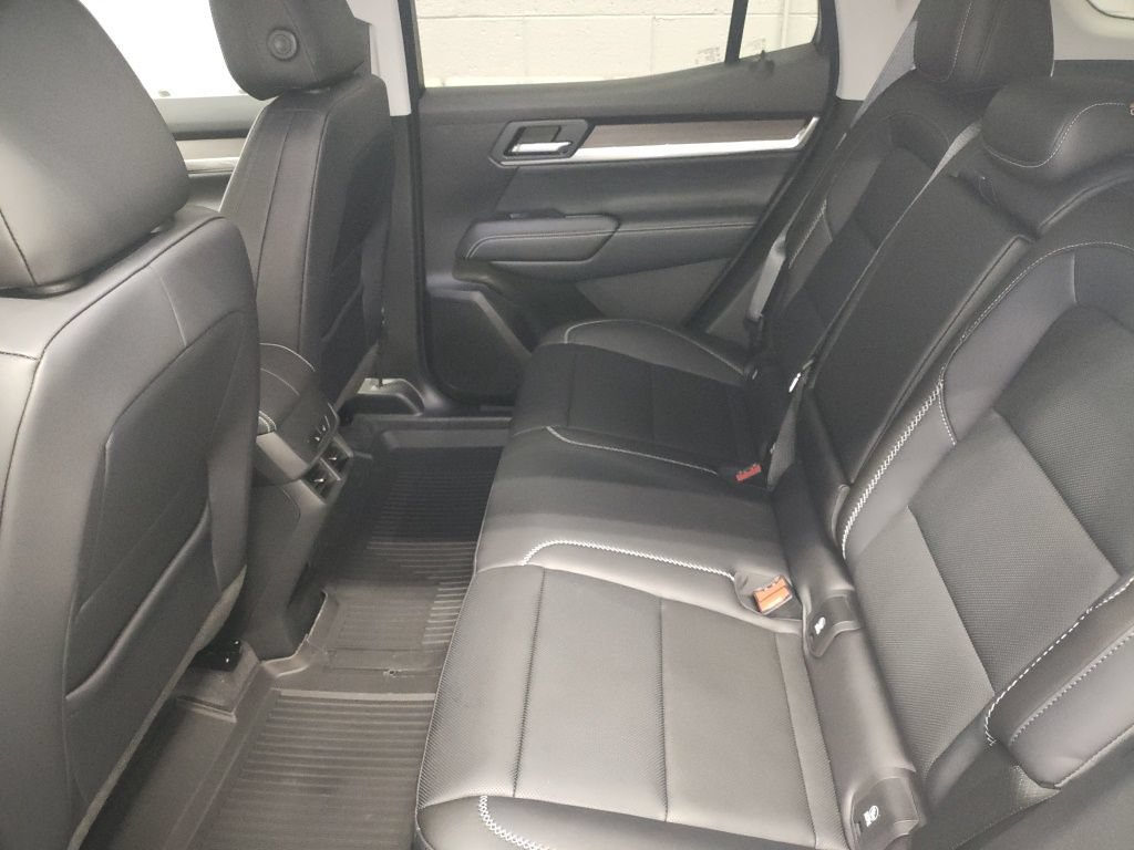 New 2027 GMC Terrain Denali w/ LPO, Floor Liner Package AWD/4WD image 25