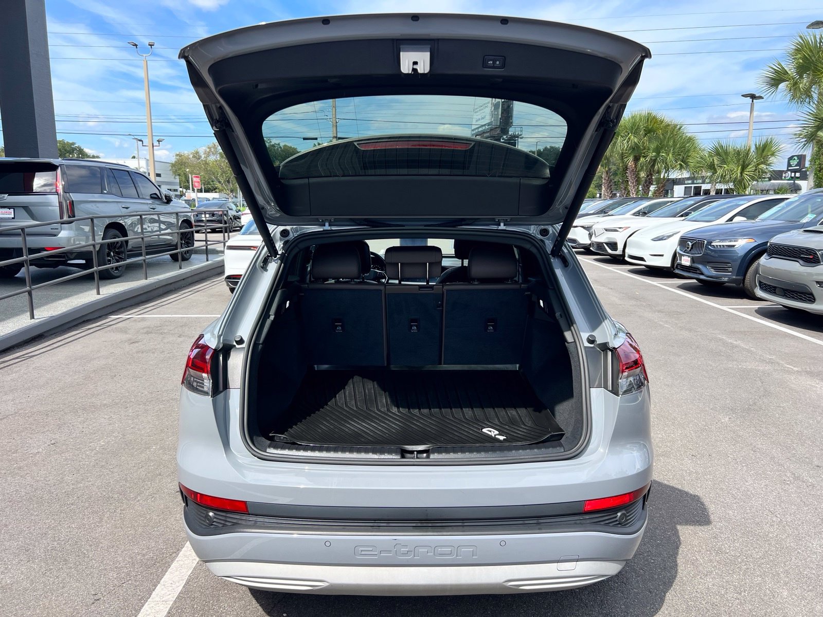 Used 2024 Audi Q4 e-tron Premium Plus RWD image 19