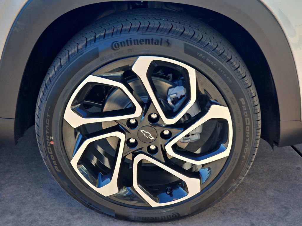 New 2026 Chevrolet Trax RS FWD image 37