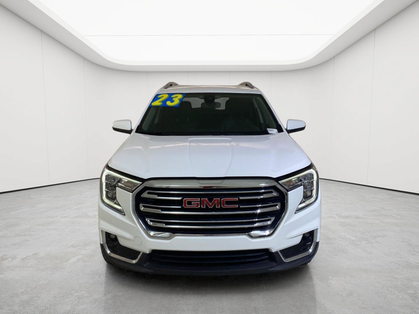Certified 2023 GMC Terrain SLT w/ LPO, Floor Liner Package AWD/4WD image 2