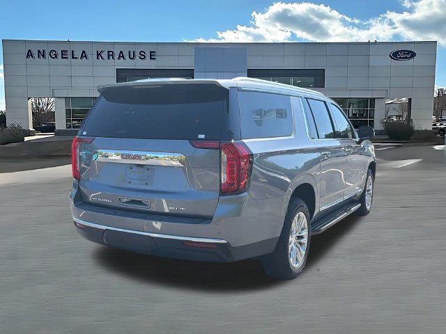 Used 2022 GMC Yukon XL SLT w/ SLT Premium Package RWD image 8