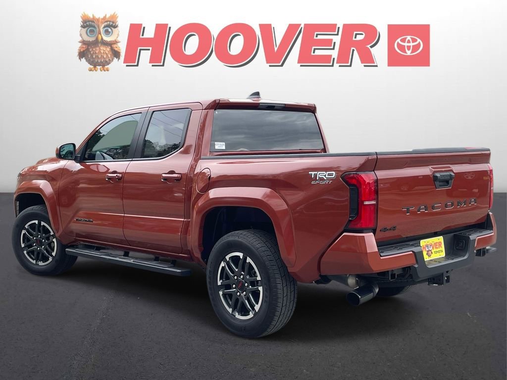 Used 2025 Toyota Tacoma TRD Sport AWD/4WD image 5