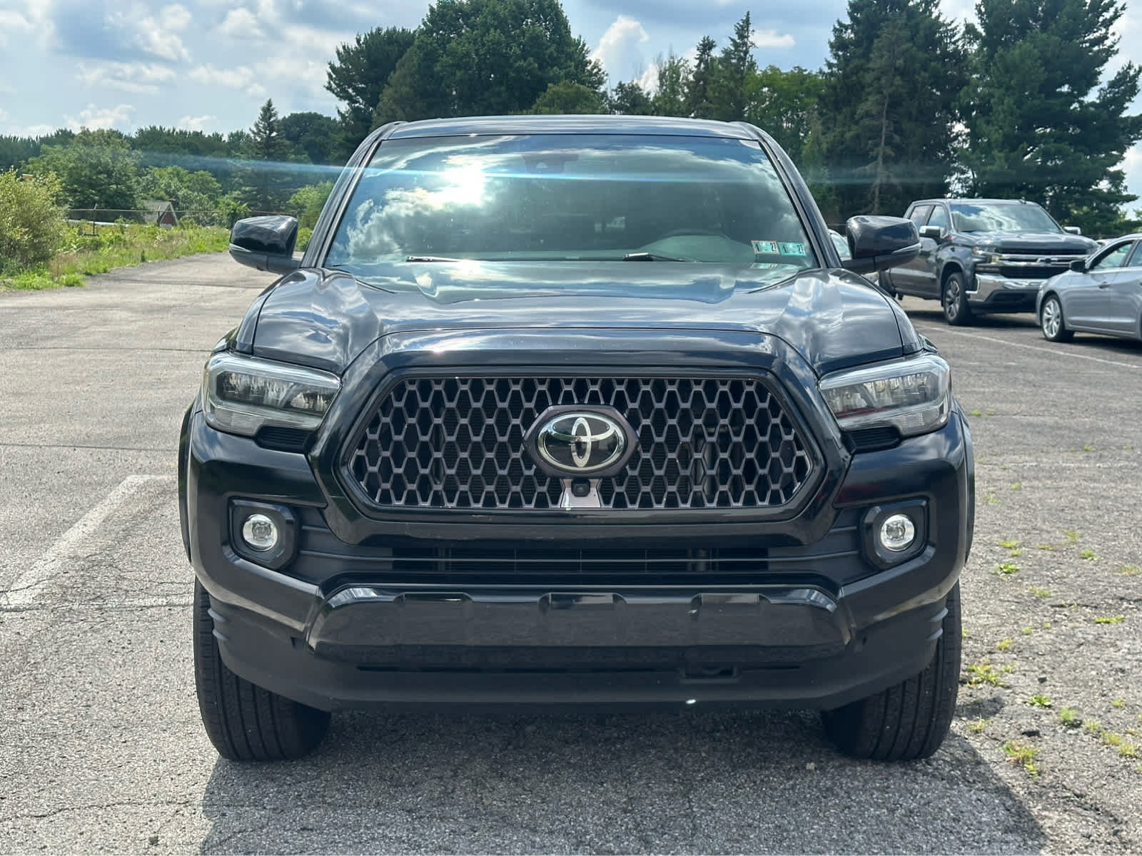 Used 2021 Toyota Tacoma Limited w/ Nightshade Package AWD/4WD image 2