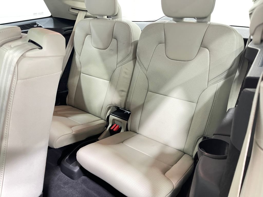 Used 2017 Volvo XC90 T6 Inscription w/ Vision Package image 31