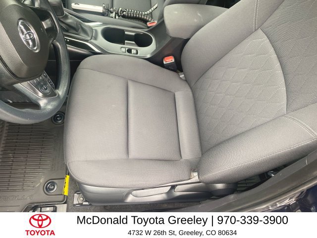Used 2025 Toyota Corolla LE FWD image 11