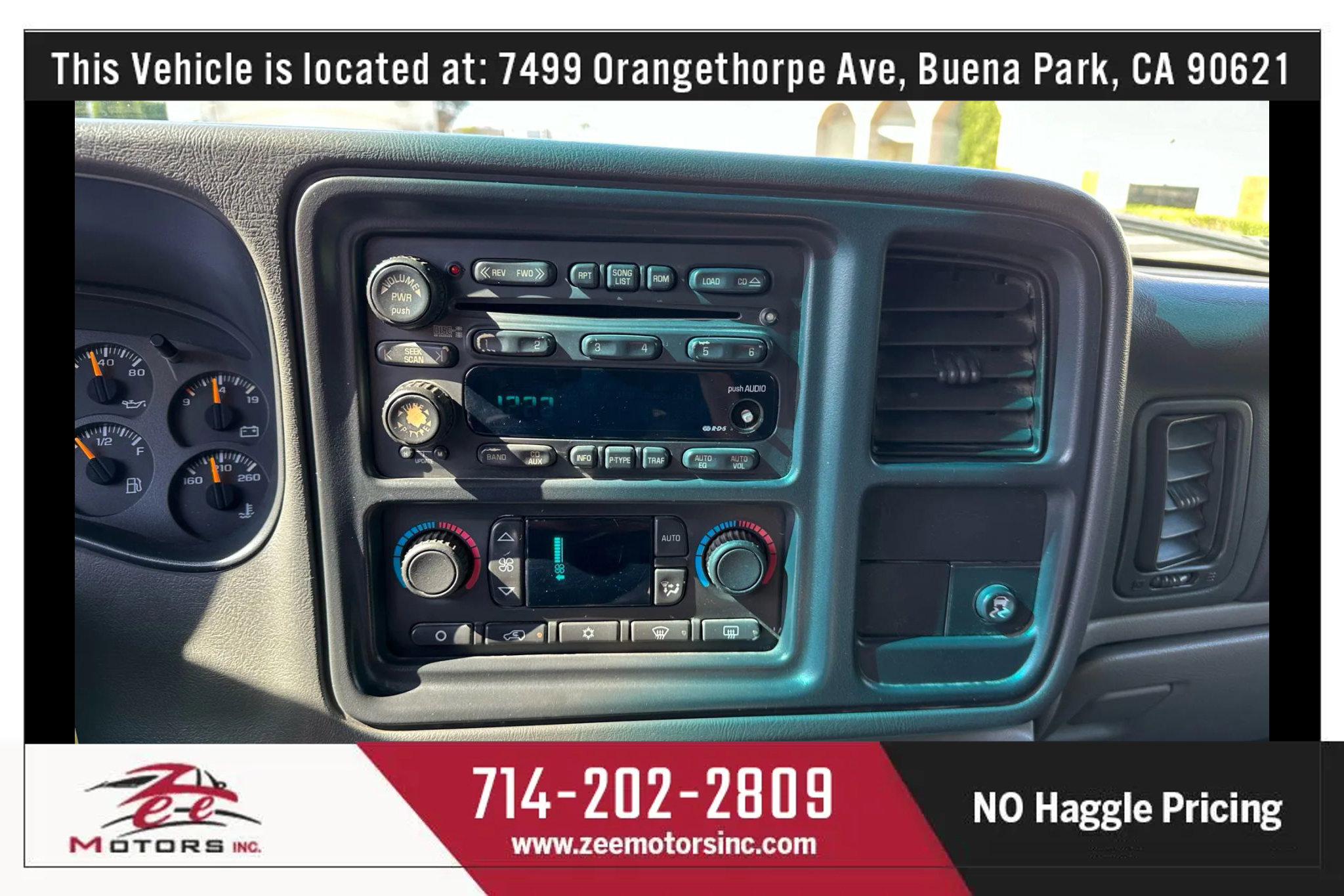 Used 2004 Chevrolet Suburban LT w/ Preferred Equipment Group image 35