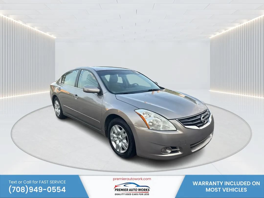 Used 2012 Nissan Altima Sedan FWD image 3