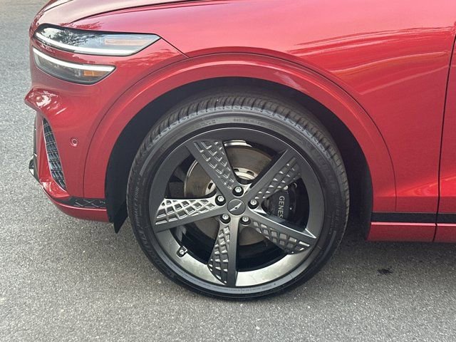 Used 2025 Genesis GV70 3.5T Sport w/ Sport Advanced Package image 13