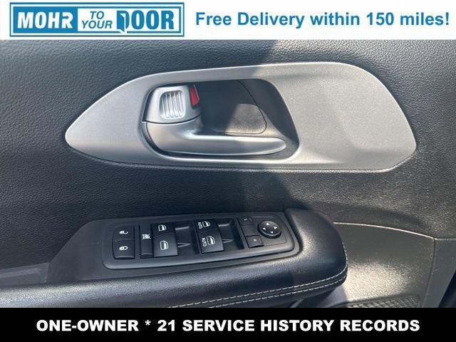 Used 2018 Chrysler Pacifica Touring-L w/ Premium Audio Group image 11