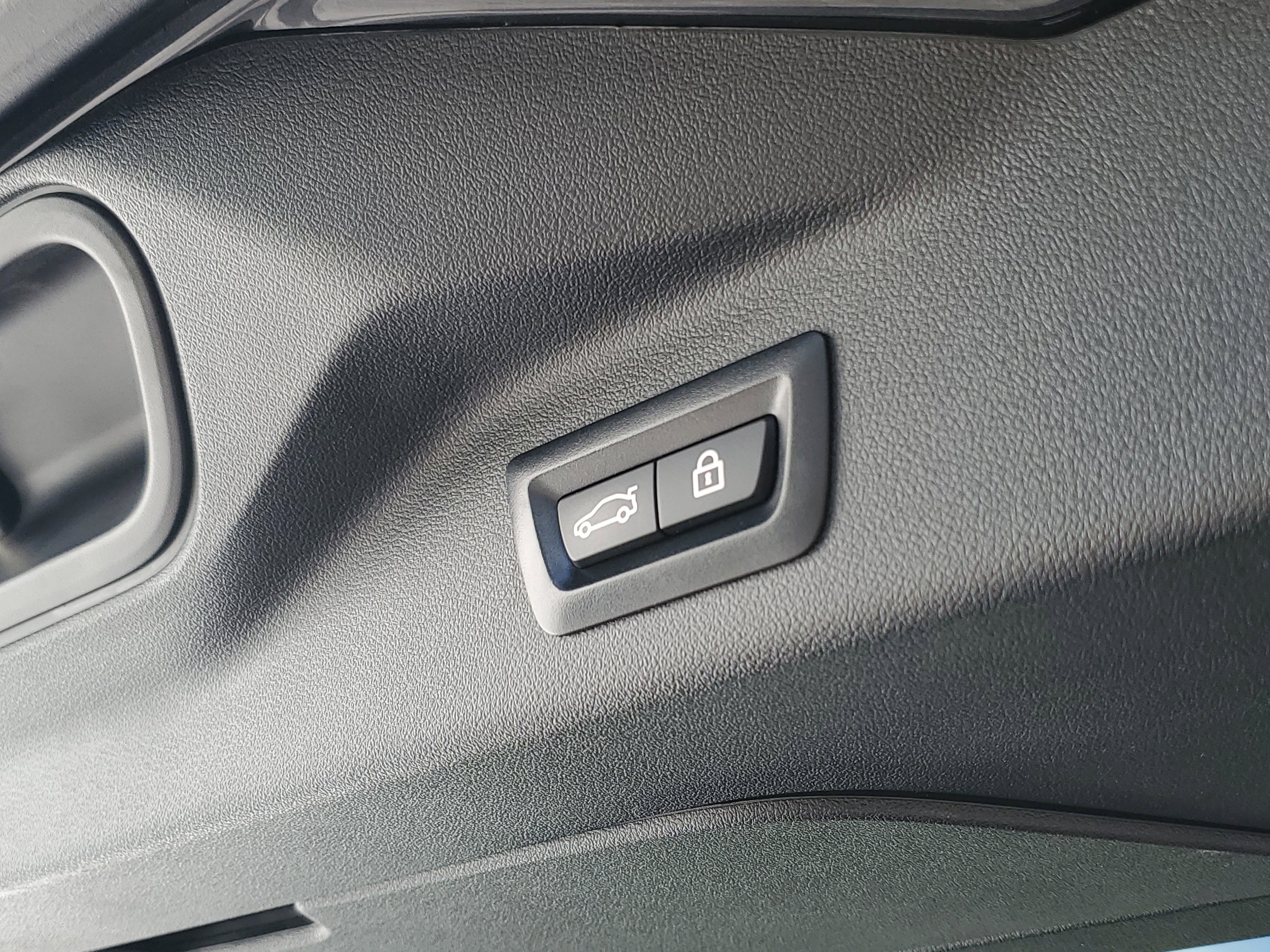 Used 2022 BMW ALPINA XB7 image 10