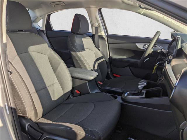 Used 2022 Kia Forte LXS image 19