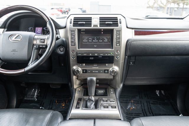 Used 2019 Lexus GX 460 Luxury image 17