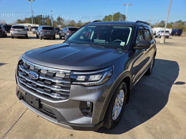 Used 2025 Ford Explorer Active w/ Active Comfort Package image 1