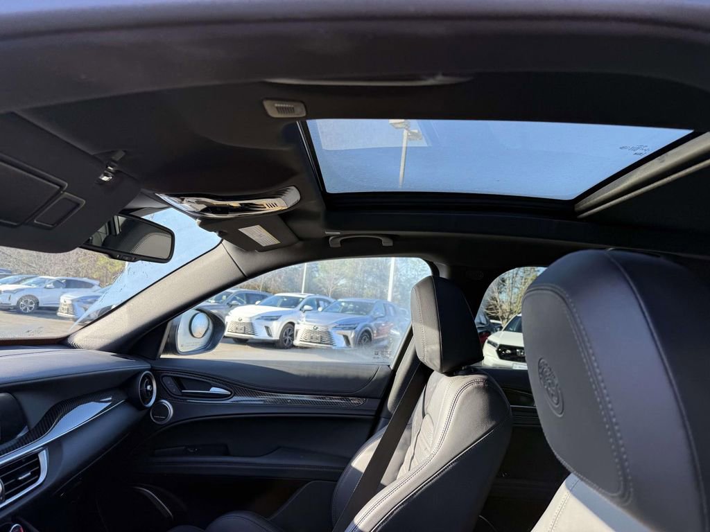 Used 2023 Alfa Romeo Stelvio Quadrifoglio w/ Active Assist Plus Package image 20