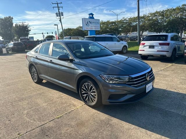 Used 2019 Volkswagen Jetta SE FWD image 3