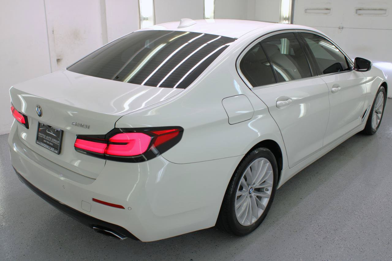 Used 2021 BMW 530i w/ Convenience Package RWD image 9