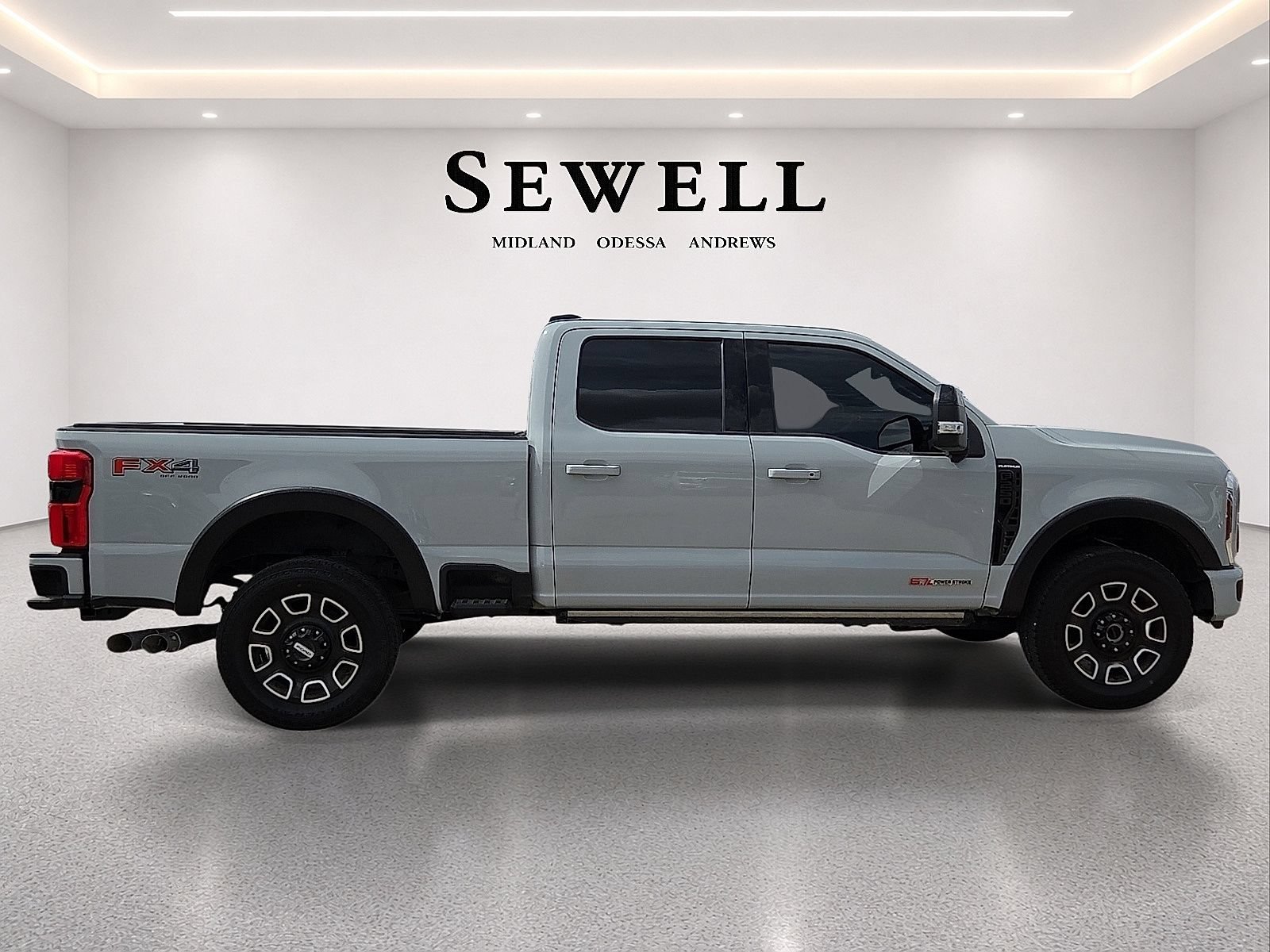 Used 2025 Ford F250 Platinum AWD/4WD image 5