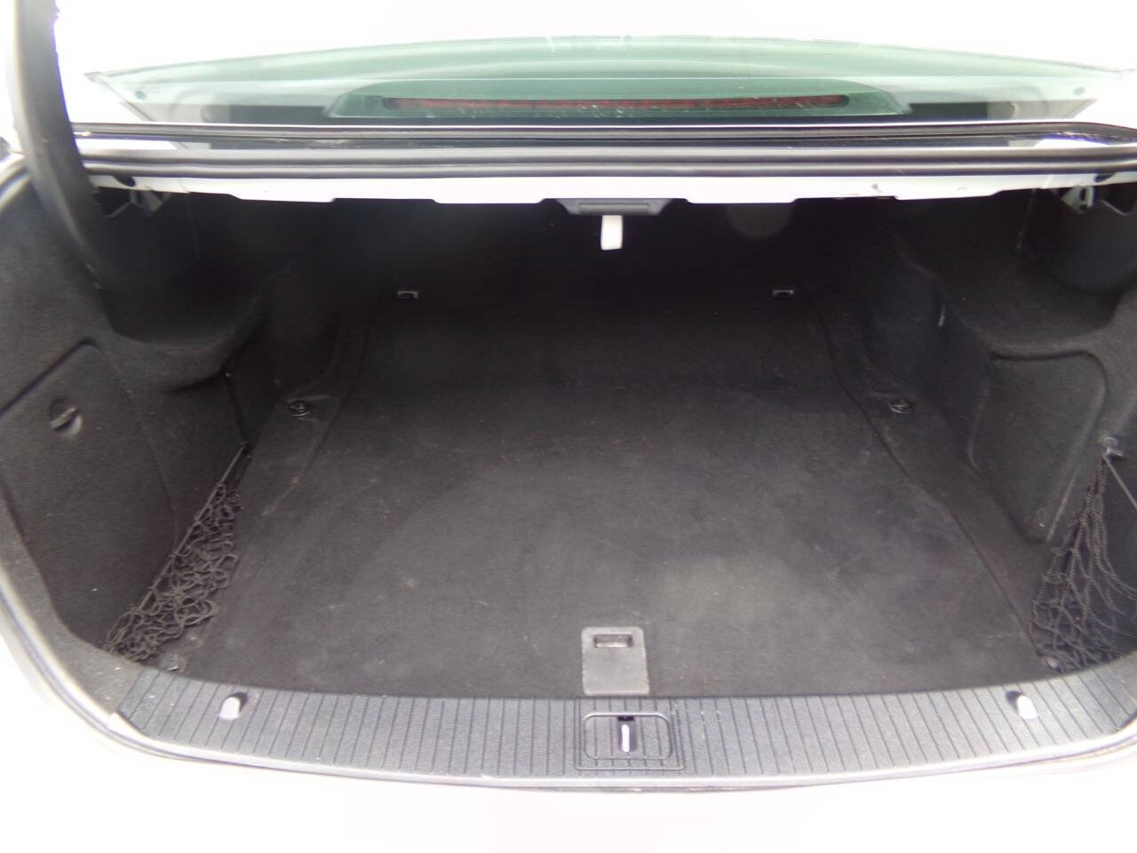 Used 2013 Mercedes-Benz E 350 BlueTEC Sedan image 19