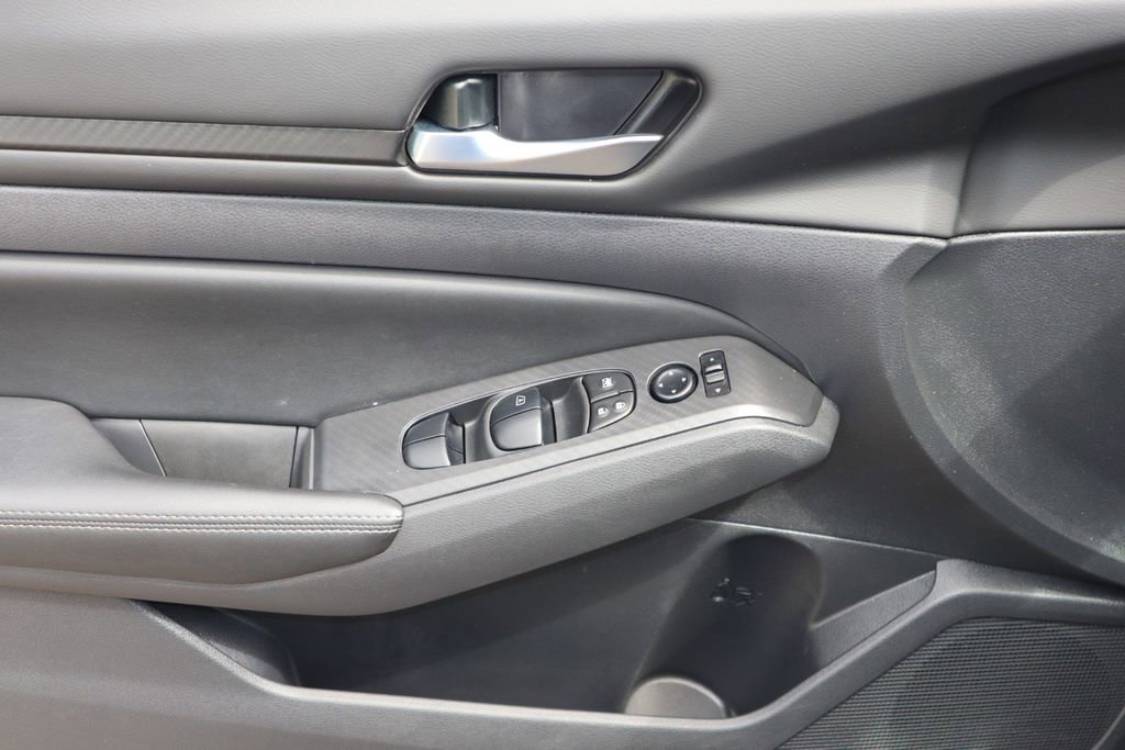 Certified 2024 Nissan Altima 2.5 SV w/ SV Premium Package image 16