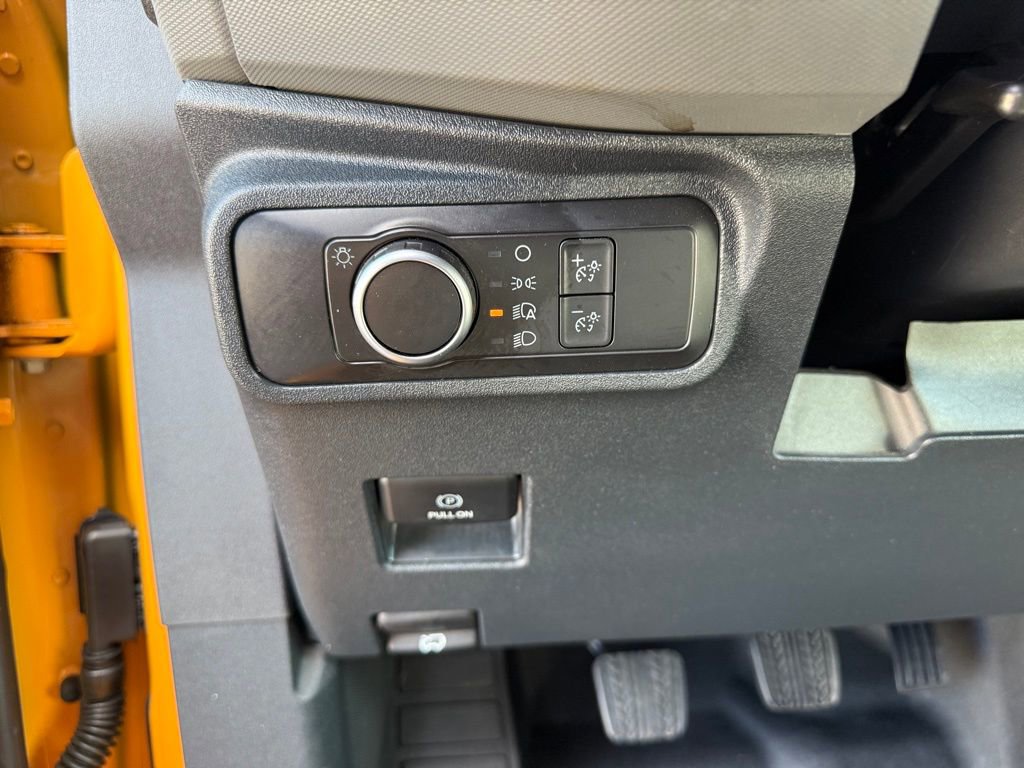 Used 2022 Ford Bronco Black Diamond image 9