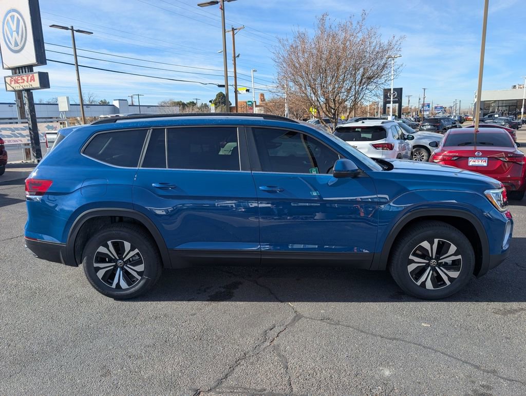 Used 2025 Volkswagen Atlas SE image 4