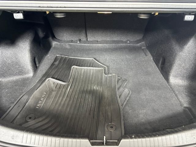 Used 2017 Chevrolet Malibu LT w/ Leather Package image 26