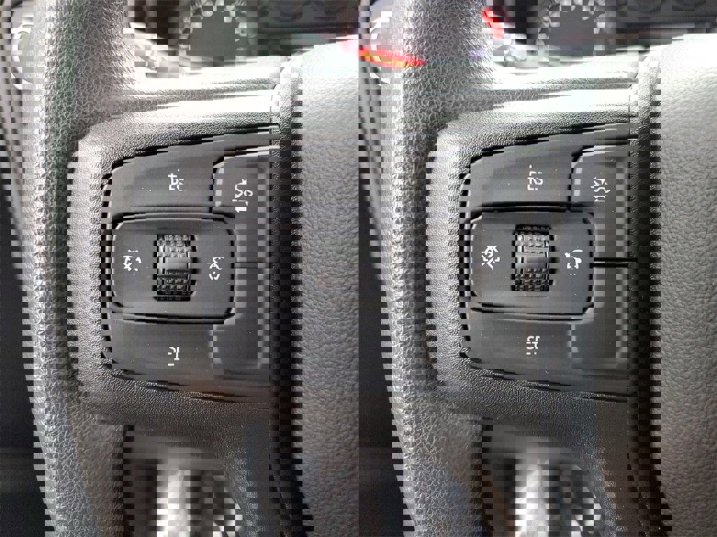 Used 2025 Chevrolet Silverado 1500 Custom image 11