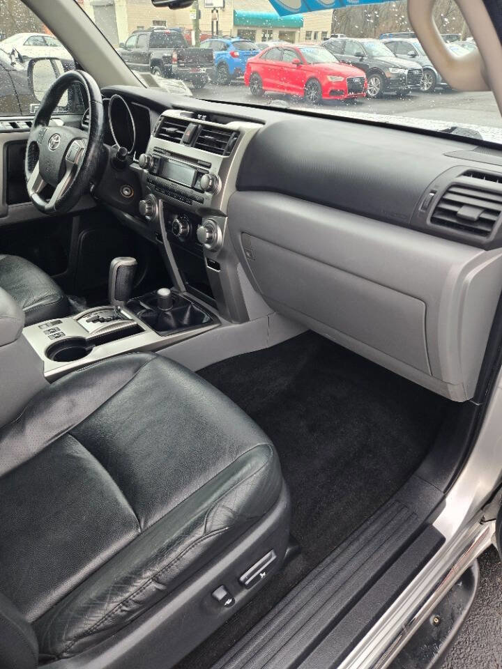 Used 2010 Toyota 4Runner SR5 image 9