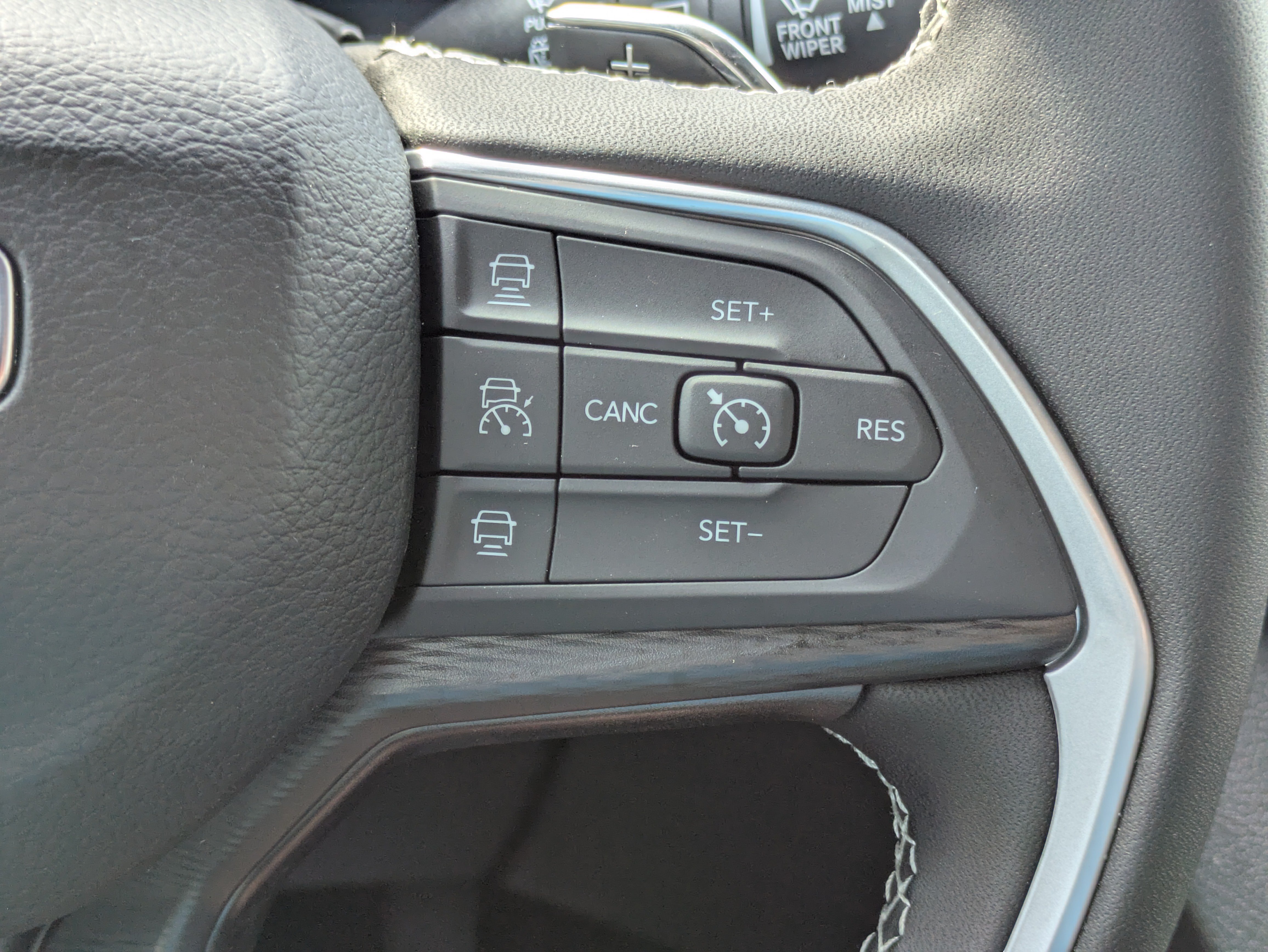 New 2026 Jeep Grand Cherokee Laredo RWD image 19