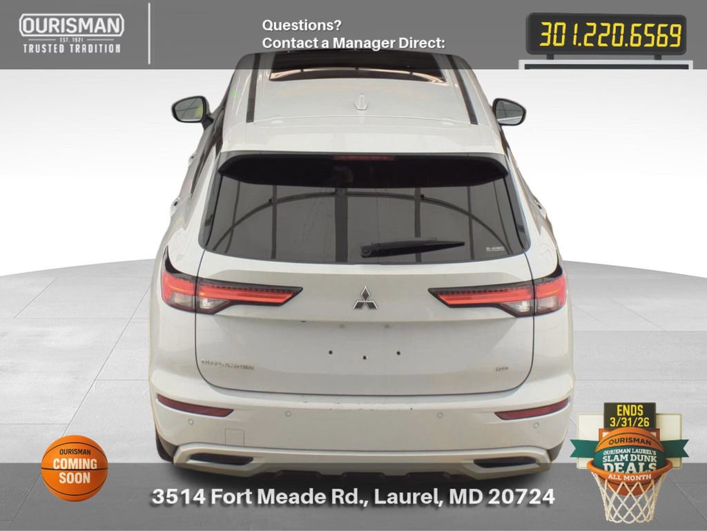 Used 2024 Mitsubishi Outlander SE Black Edition image 12