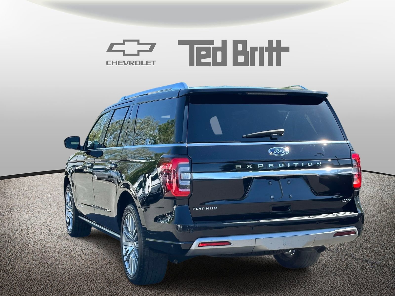Used 2022 Ford Expedition Max Platinum AWD/4WD image 6