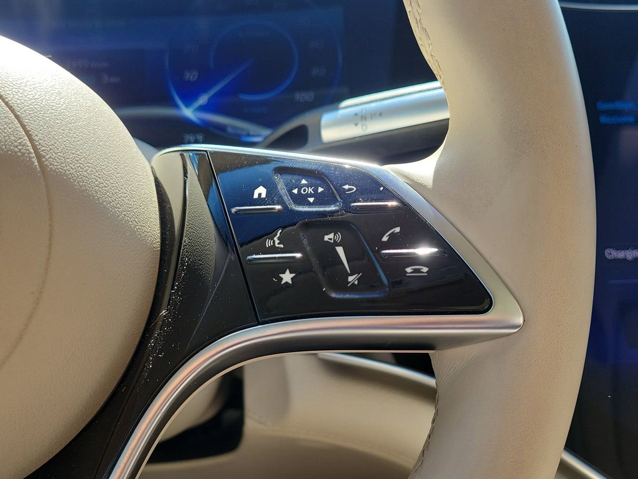 Certified 2023 Mercedes-Benz EQS 580 4MATIC Sedan image 32