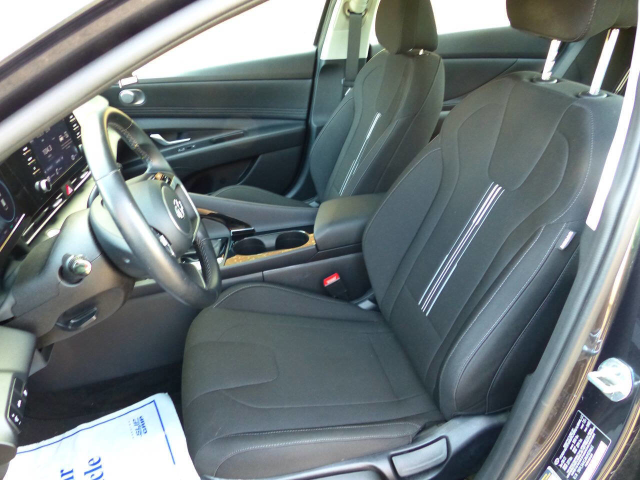 Used 2021 Hyundai Elantra SEL w/ Convenience Package image 23