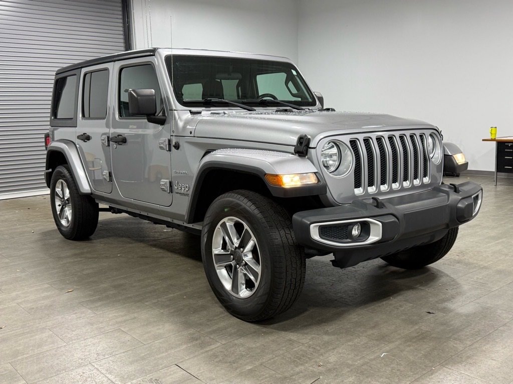 Used 2020 Jeep Wrangler Unlimited Sahara image 2